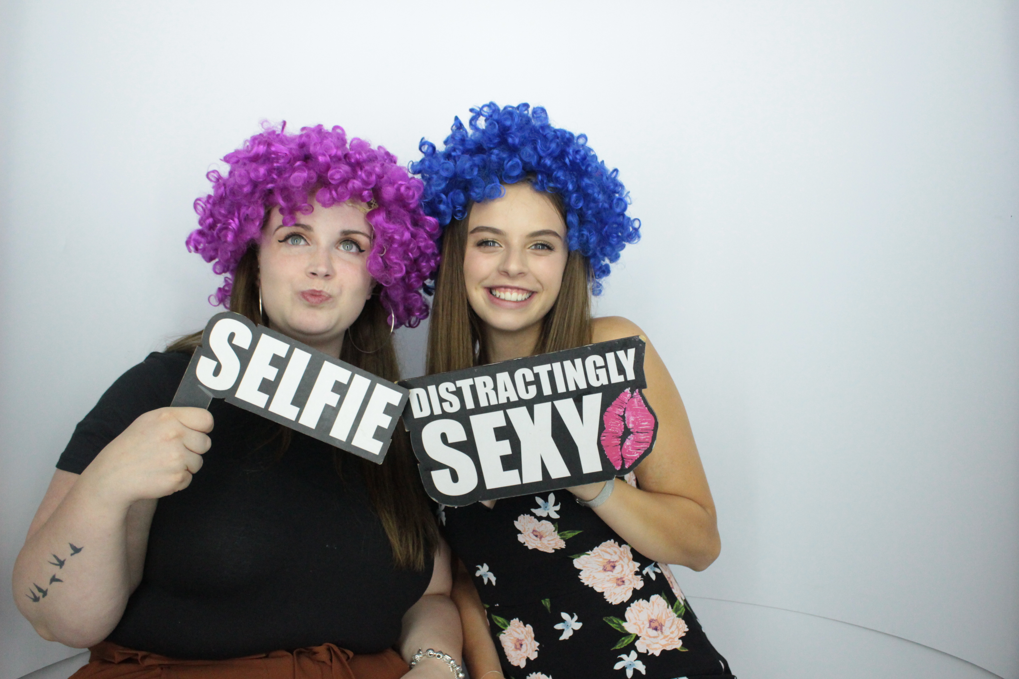 Martin & Colleen’s Joint 50th | View more photos from the event at gallery.myphotoboothexperience.co.uk/u/MyPhotoBoothExperienceLtd/Martin-Colleen’s-Joint-50th